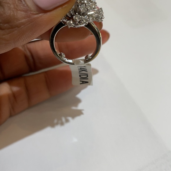 14k diamond ring - Picture 7 of 8